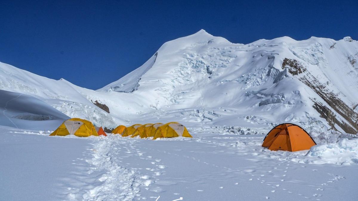 Himlung Himal Expedition 7126m