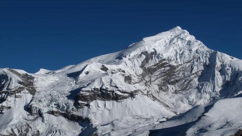 Chulu West Peak 6,419m Climbing