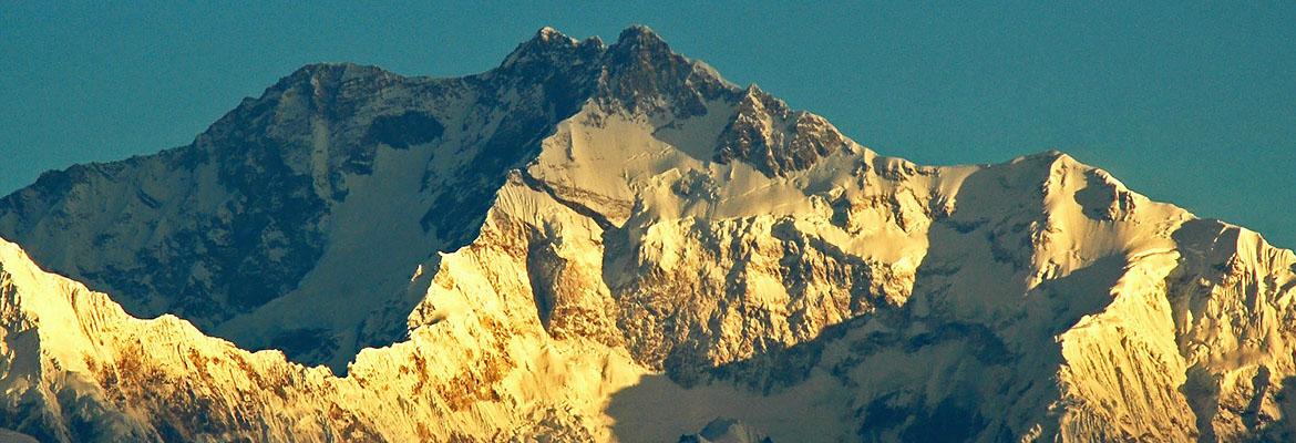 Kangchenjunga with Seven Summit Treks