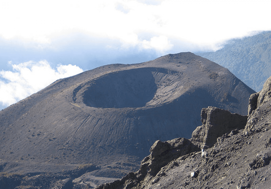 4 Days Mt. Meru Climbing Via Momela Route